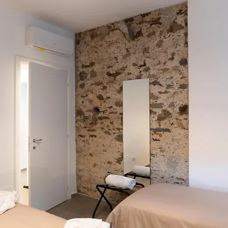 Dimora Di Solcio Historic 17th-century Appartamento