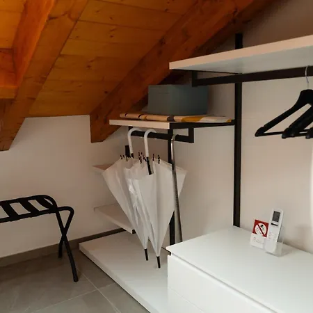 Dimora Di Solcio Historic 17th-century Apartamento Lesa